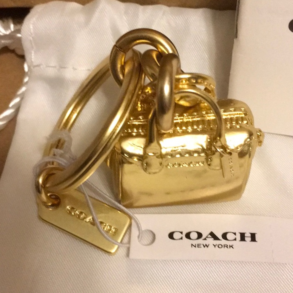 🔥👜Coach Rogue Gold Bag Keychain Charm Fob NWT! FIRM PRICE 🎁🔥🔥🔥 - Picture 2 of 6